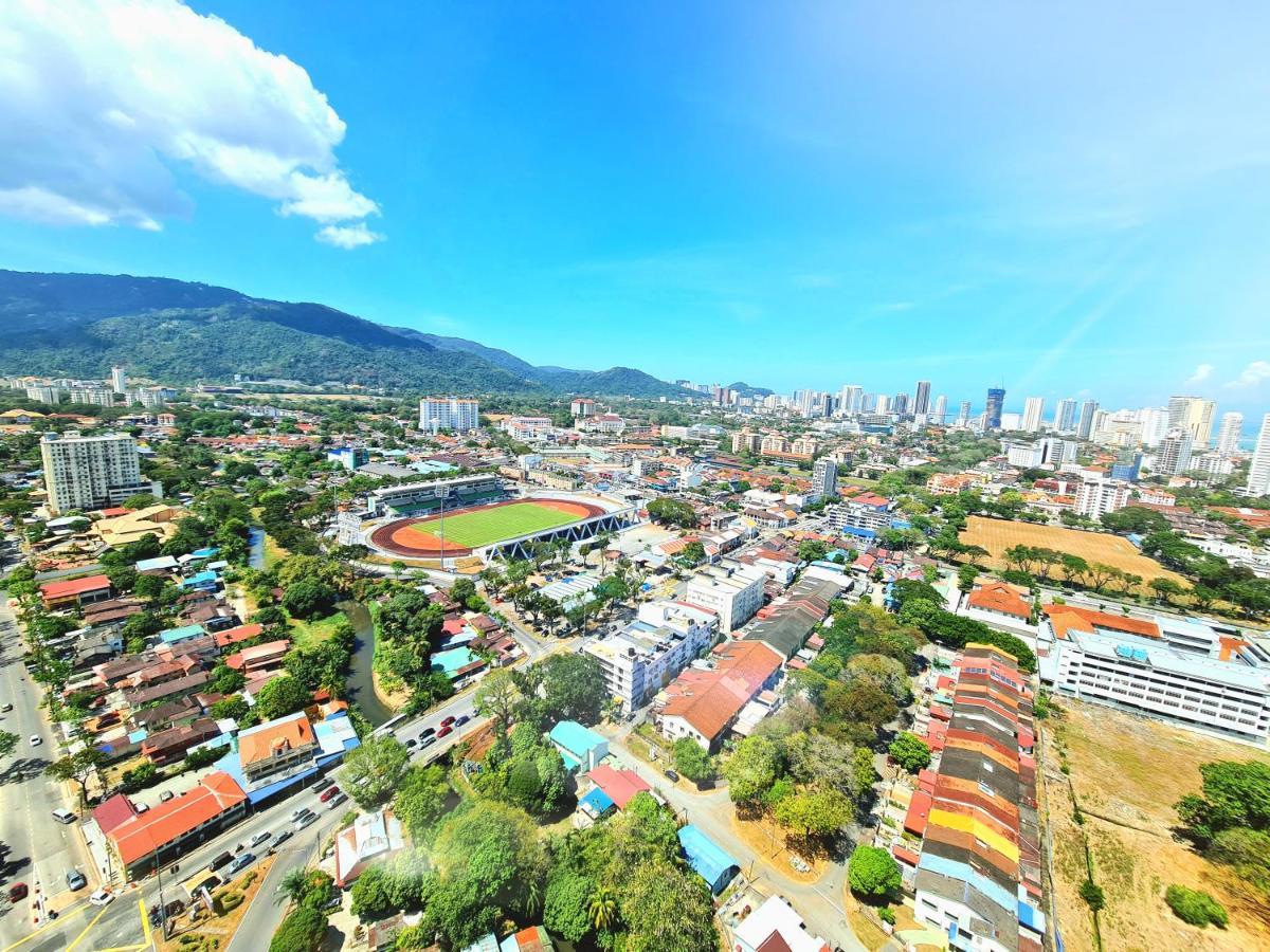 Beacon Executive Suite - Skypool Penang View George Town Exterior photo
