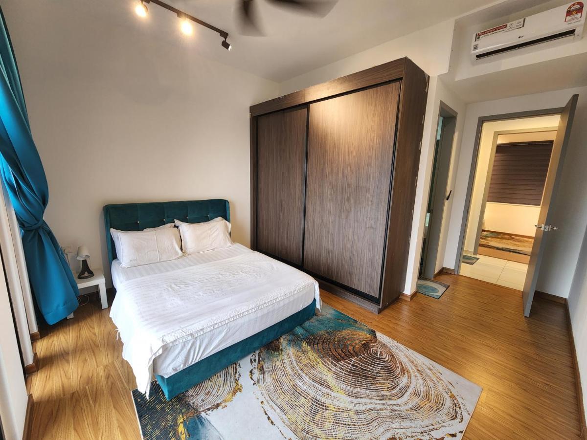 Beacon Executive Suite - Skypool Penang View George Town Exterior photo