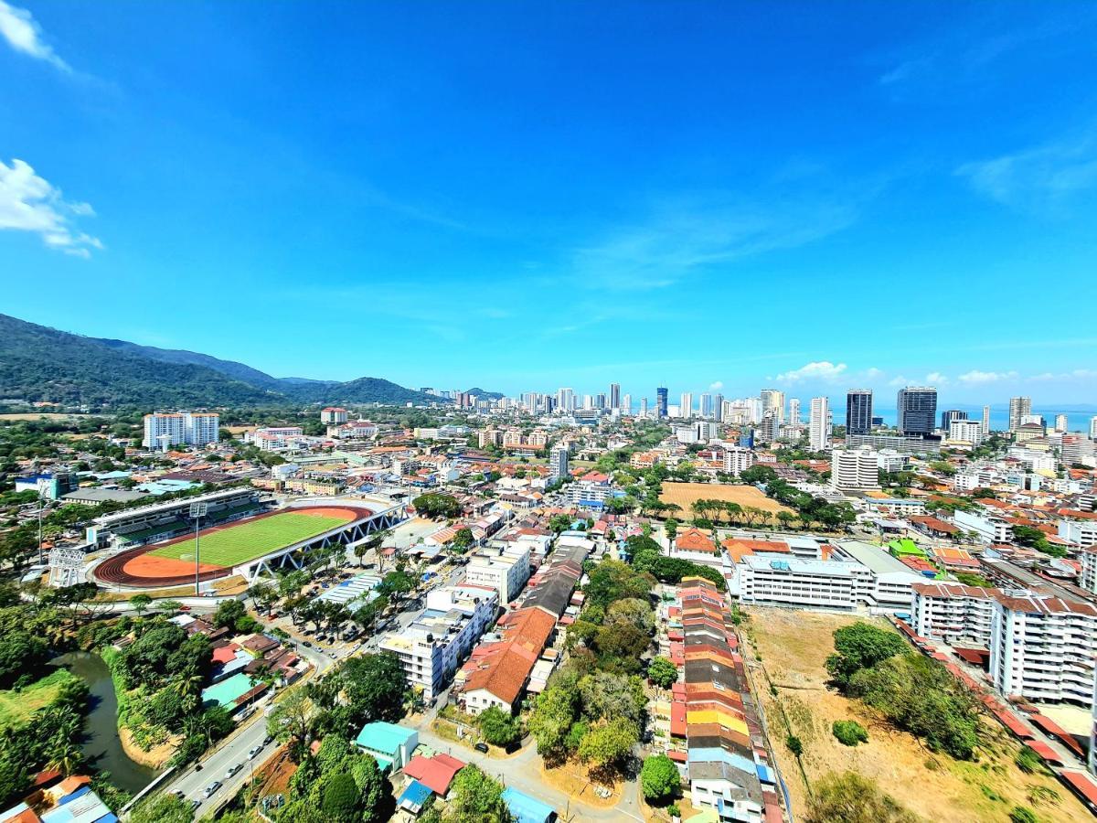 Beacon Executive Suite - Skypool Penang View George Town Exterior photo