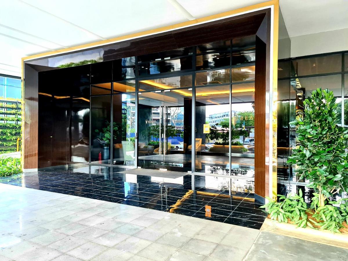 Beacon Executive Suite - Skypool Penang View George Town Exterior photo
