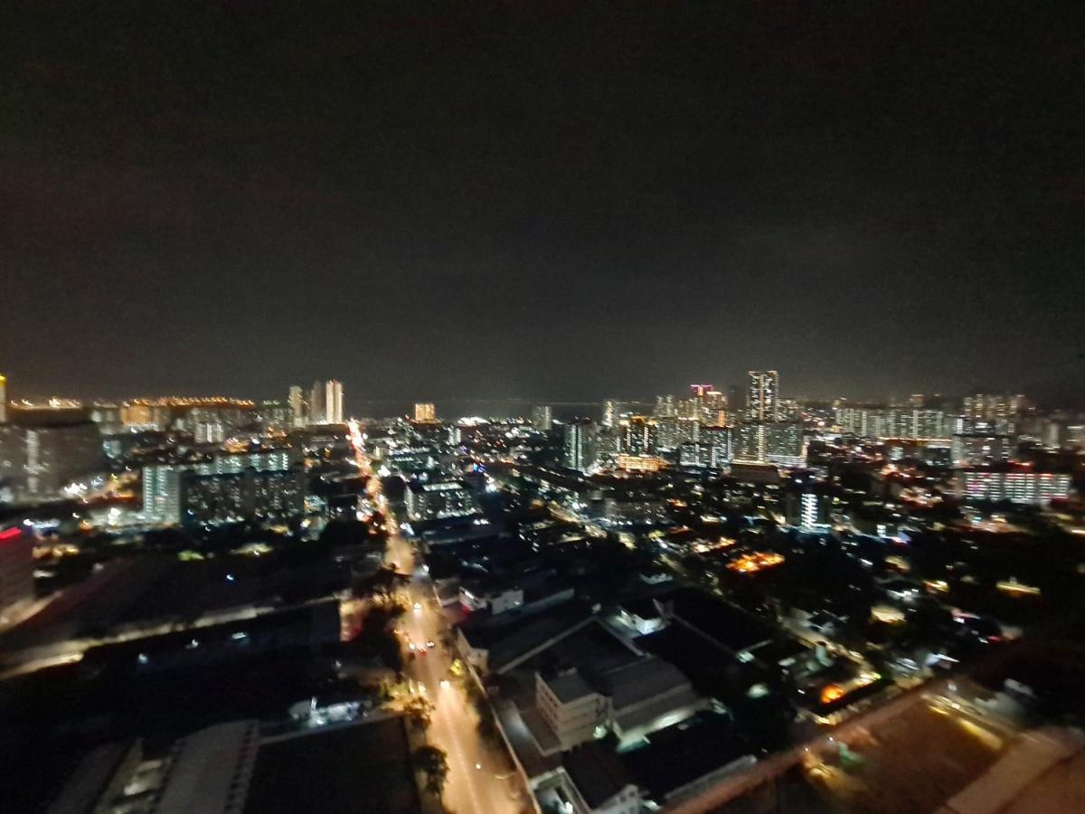 Beacon Executive Suite - Skypool Penang View George Town Exterior photo