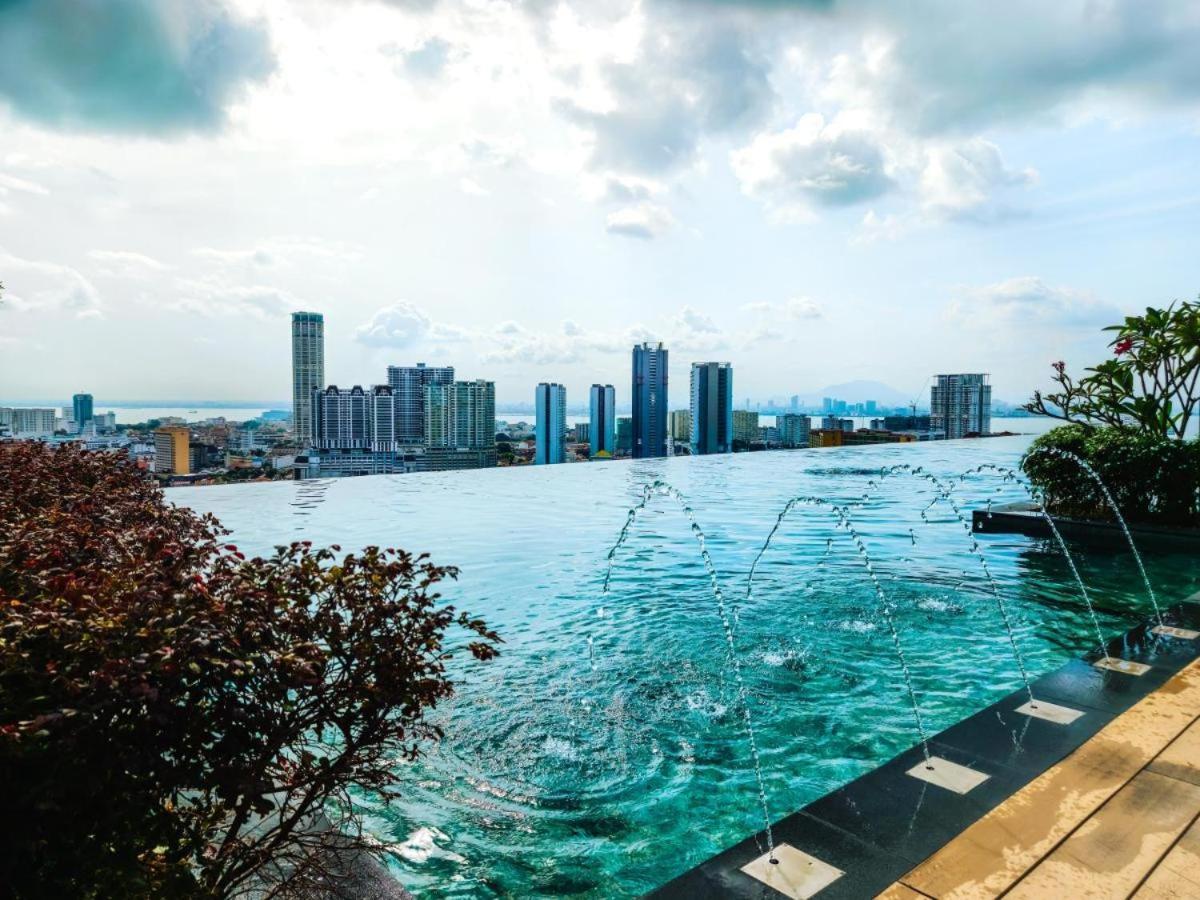 Beacon Executive Suite - Skypool Penang View George Town Exterior photo