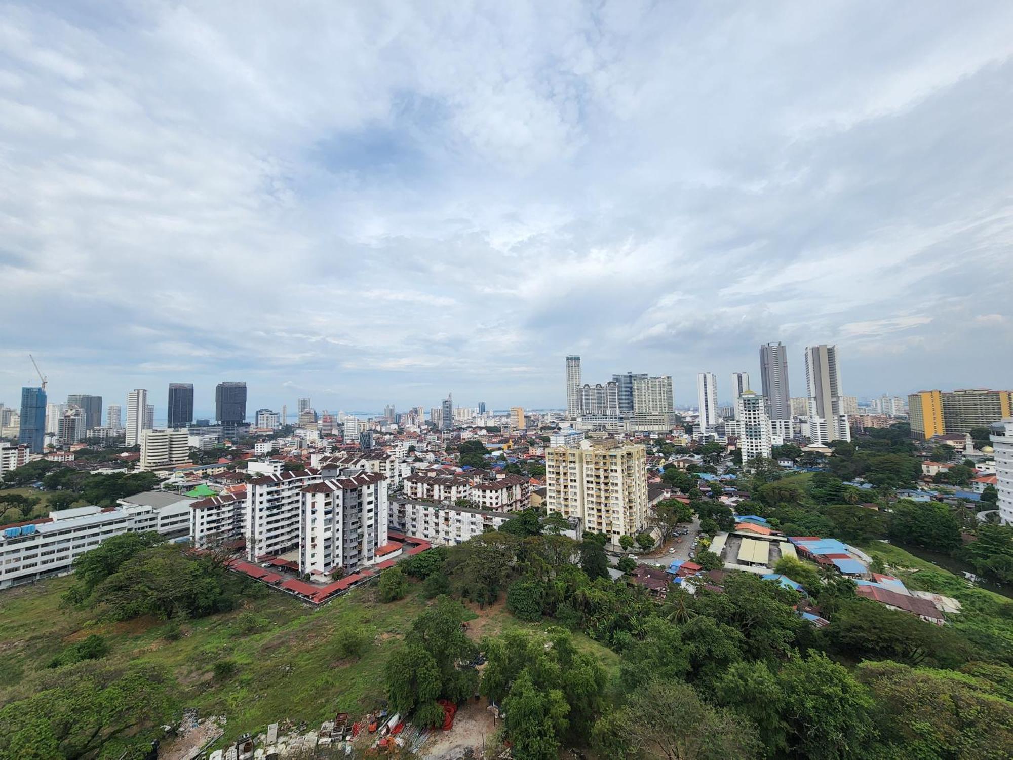 Beacon Executive Suite - Skypool Penang View George Town Exterior photo