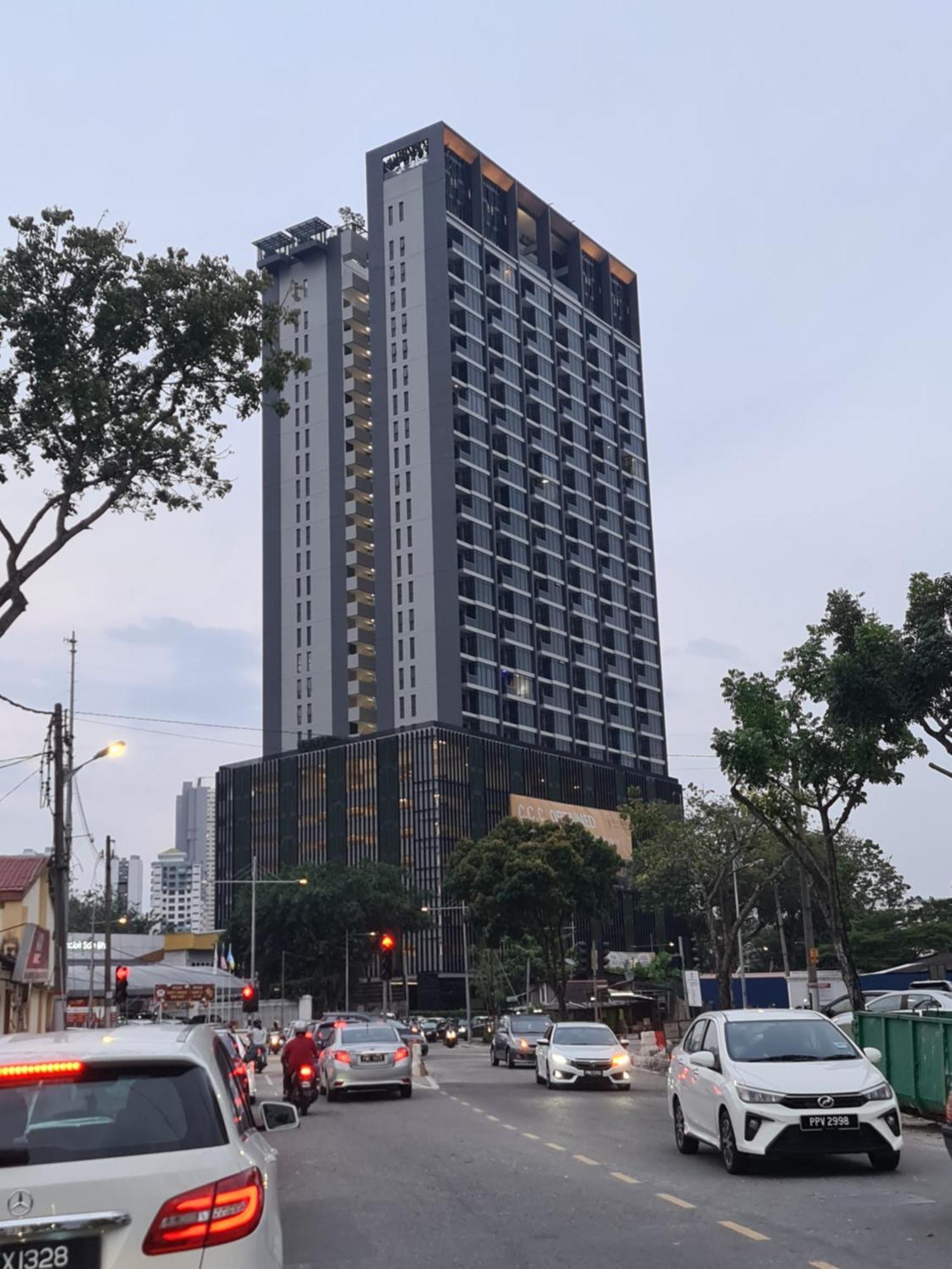 Beacon Executive Suite - Skypool Penang View George Town Exterior photo