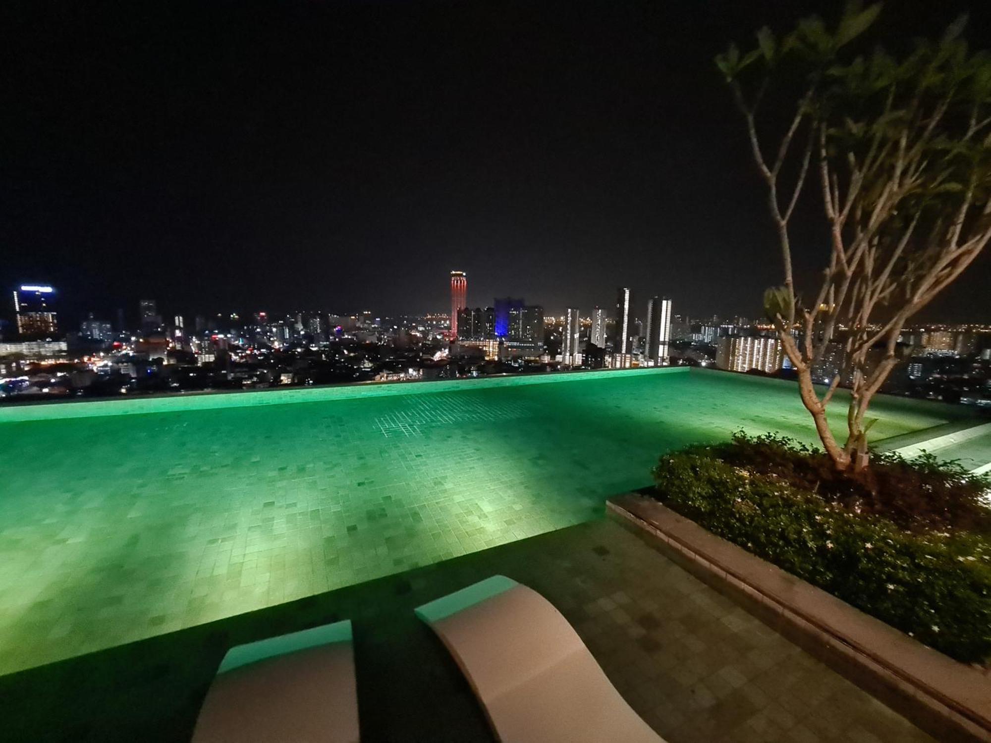 Beacon Executive Suite - Skypool Penang View George Town Exterior photo