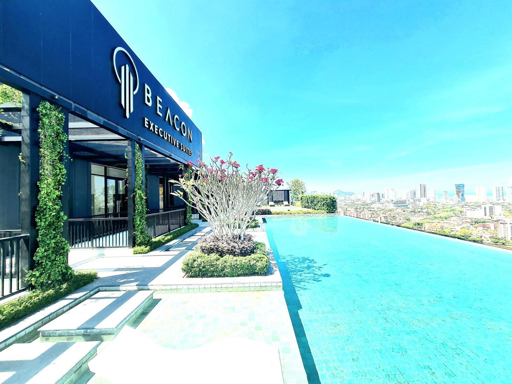Beacon Executive Suite - Skypool Penang View George Town Exterior photo